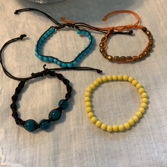 DONATED
 Colorful bracelet set, all adjustable - Picture 3 of 3